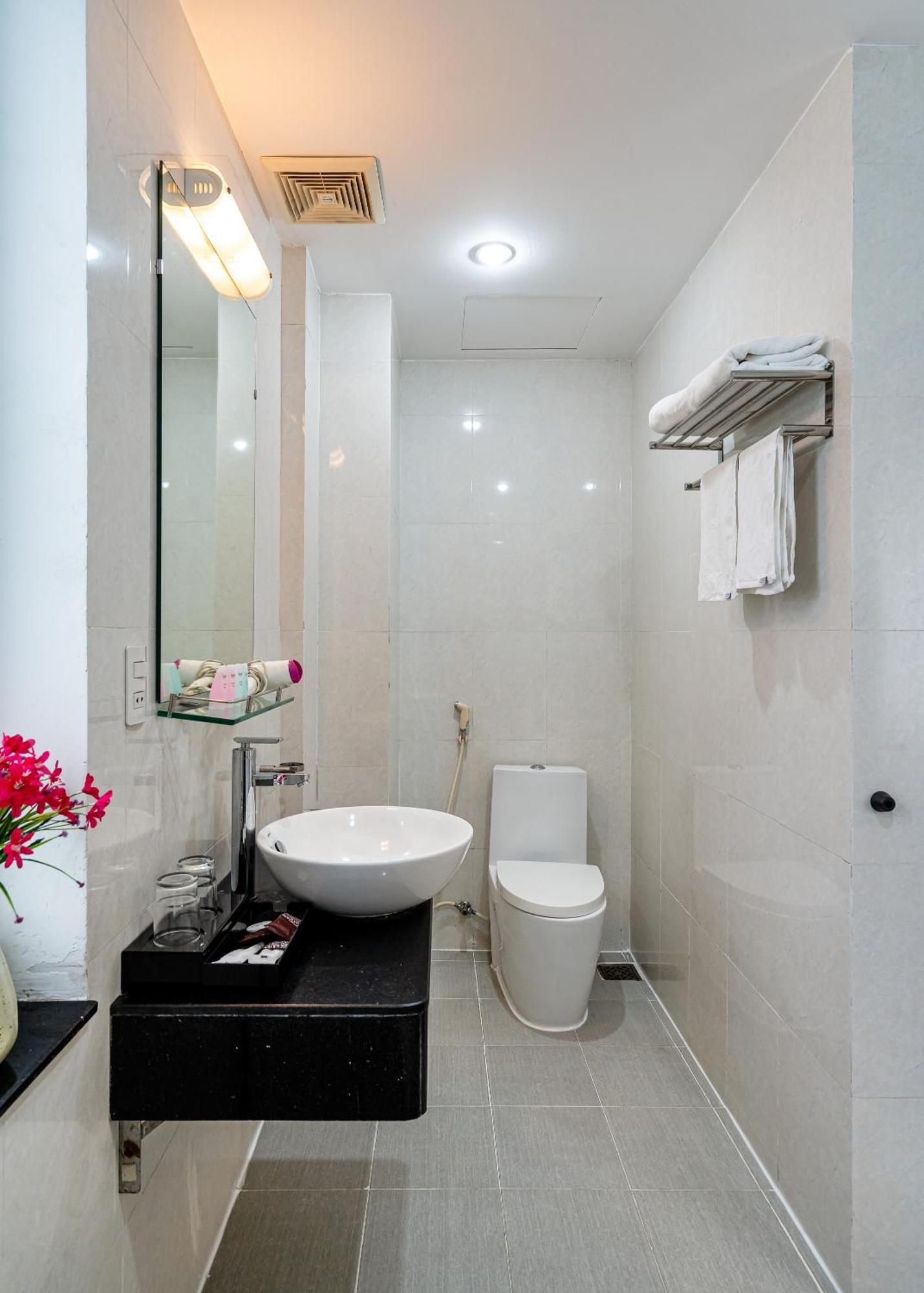La Palma Boutique Hotel Ho Chi Minh City Exterior photo